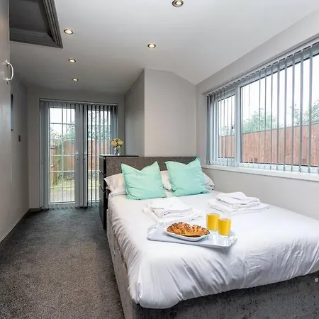 Casa vacanze Stylish House - Close To Centre - Free Parking, Super-fast Wifi And Smart Tvs By Yoko