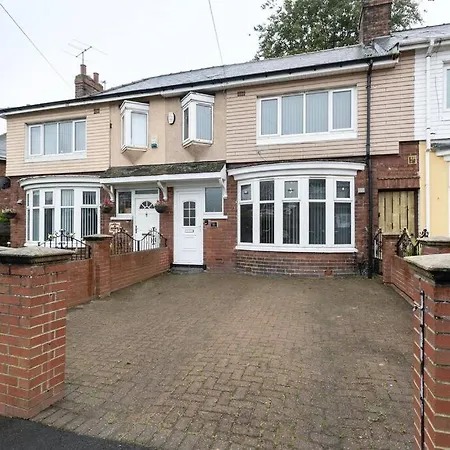 Stylish House - Close To Centre - Free Parking, Super-fast Wifi And Smart Tvs By Yoko *
