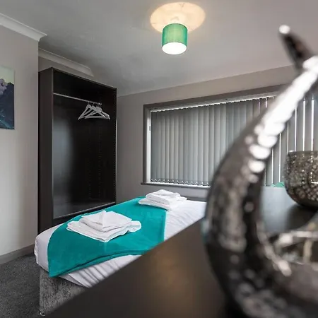 Stylish House - Close To Centre - Free Parking, Super-fast Wifi And Smart Tvs By Yoko Мидлсбро